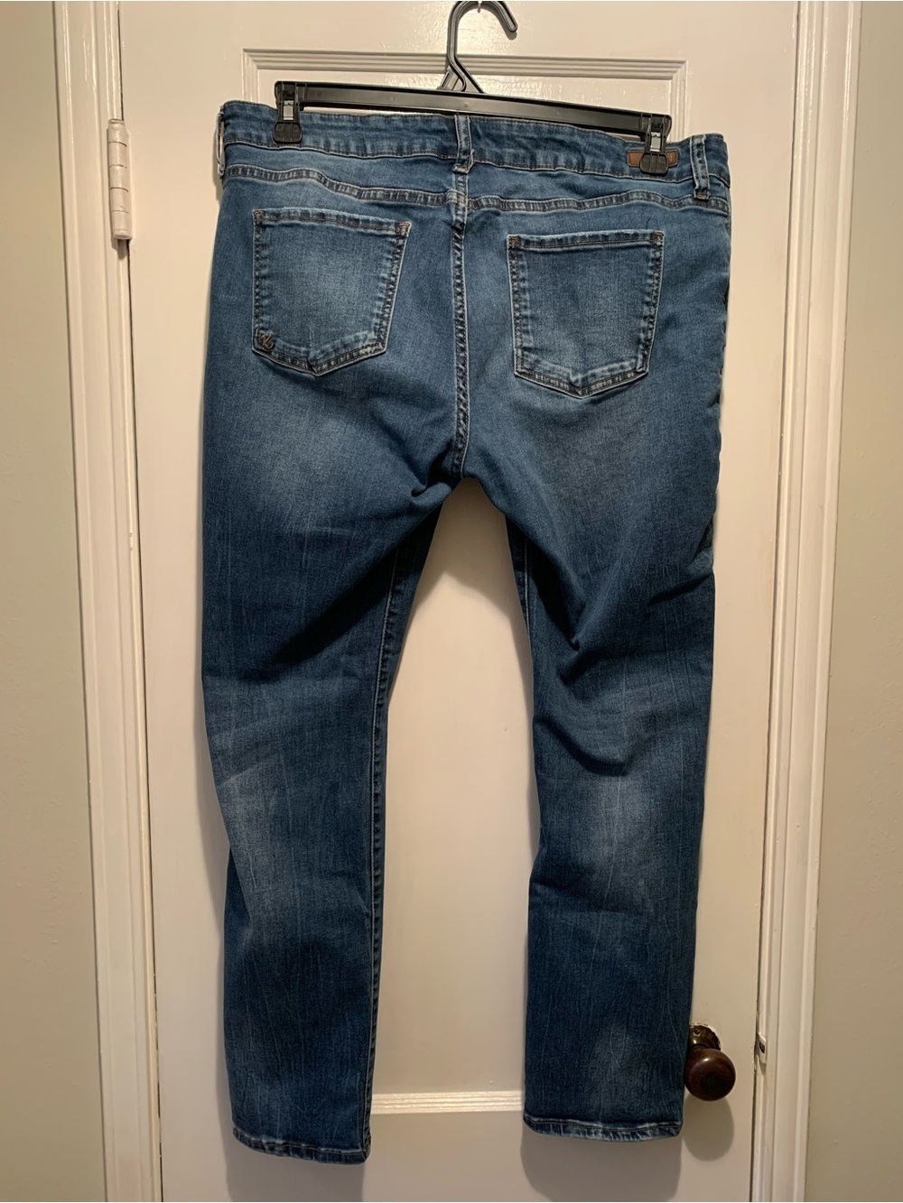 KUT Catherine Boyfriend Jeans Size 14P Made in the USA Distressed Medium Wash - Picture 4 of 16